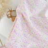 Tissu popeline de coton Poppy – motif fleurs Violettes