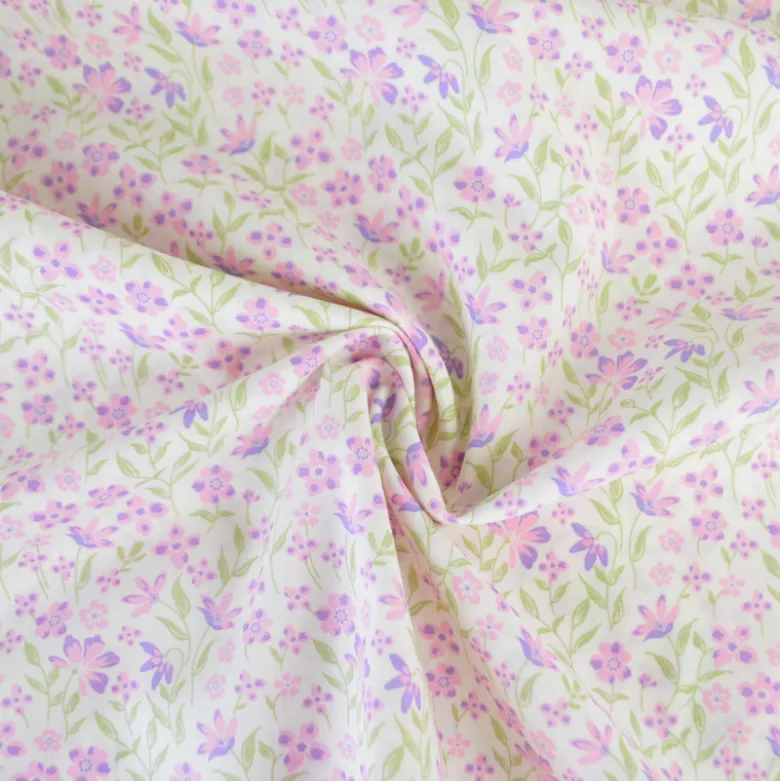 Tissu popeline de coton Poppy – motif fleurs Violettes