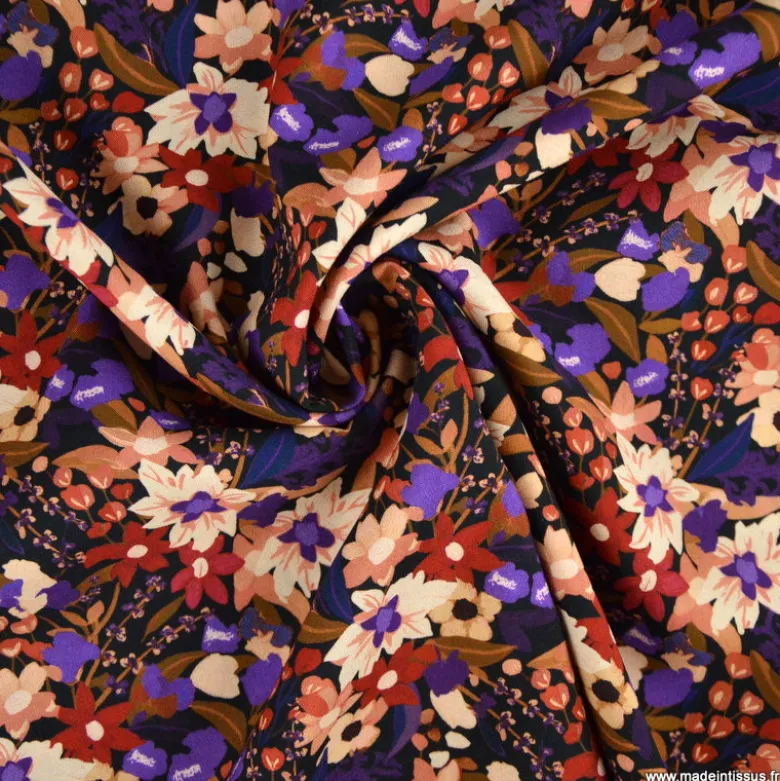Tissu popeline de viscose Aozy - motif fleurs violettes fond noir