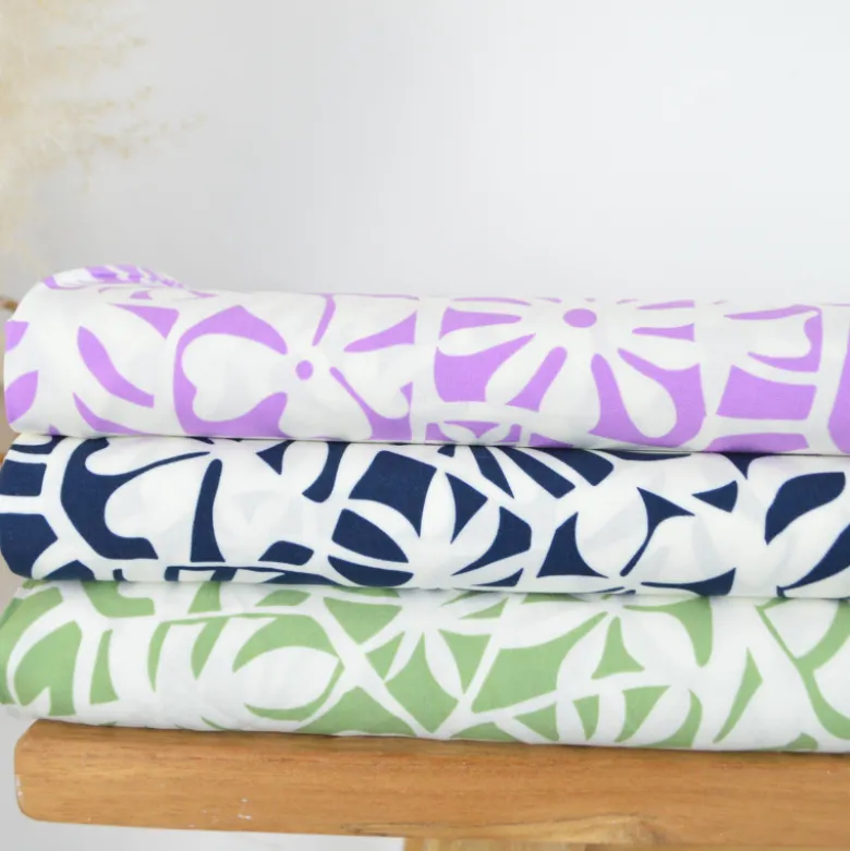 Tissu popeline de viscose Ecovero - motif feuilles exotique Parme