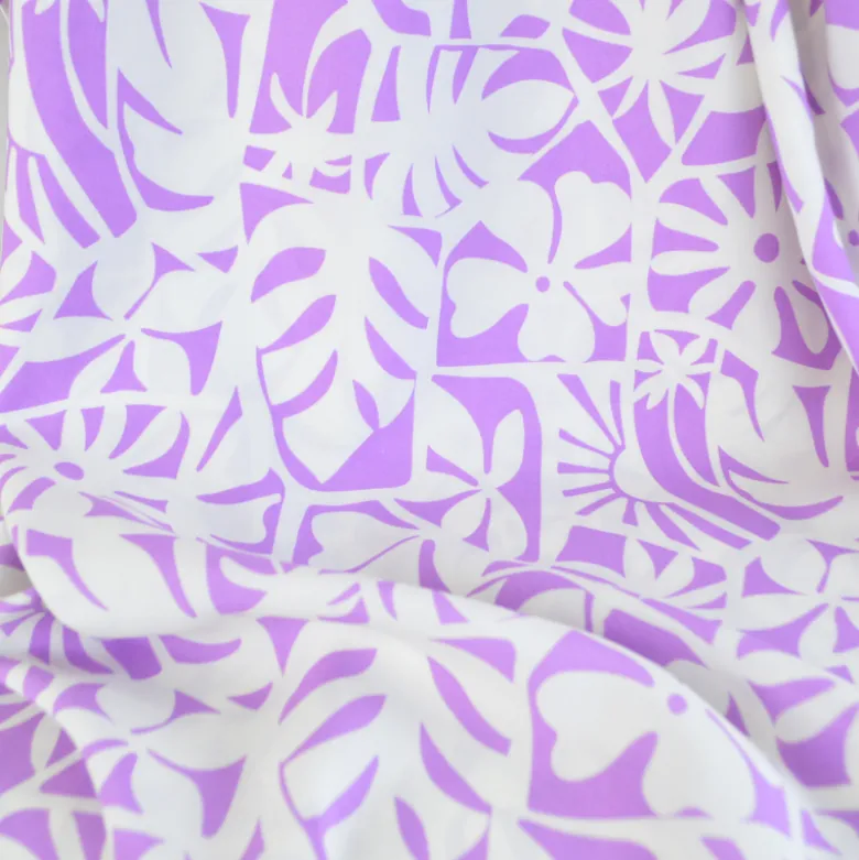 Tissu popeline de viscose Ecovero - motif feuilles exotique Parme
