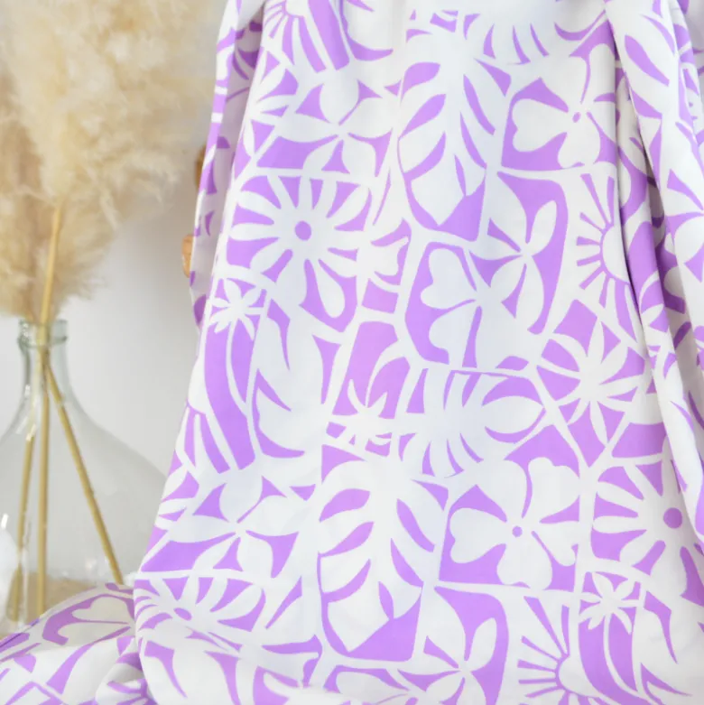 Tissu popeline de viscose Ecovero - motif feuilles exotique Parme