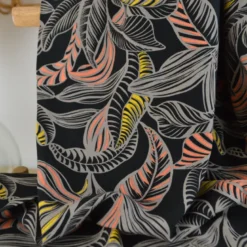 Tissu popeline de viscose Ecovero - motif feuillage fond noir