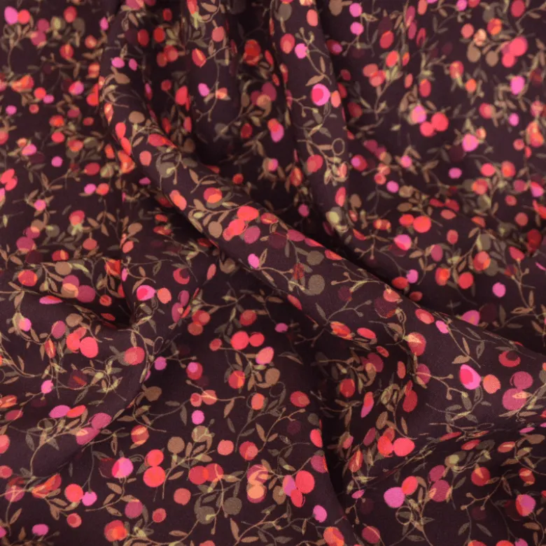 Tissu popeline de viscose Merisier - motif baies rose fond prune