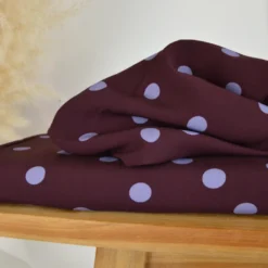 Tissu popeline de viscose Peyton motif pois Denim fond aubergine