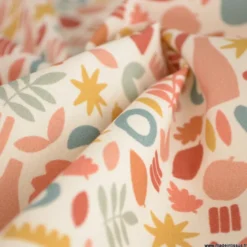 Tissu popeline motif amphores, fruits et feuilles graphique brique et marsala - exclusif