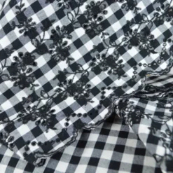Tissu popeline Vichy festonnée et brodée - Noir et blanc