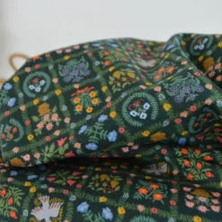 Tissu Rifle Paper carreaux de fleurs fond vert - Collection Gracie