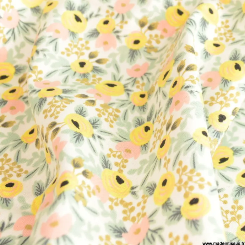 Tissu Rifle Paper en coton imprimé fleurs Blush Creme - collection Primavera