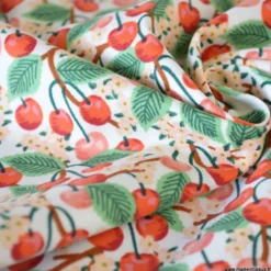 Tissu Rifle Paper motif fleurs de cerisiers et cerises fond écru - Collection Garden Party