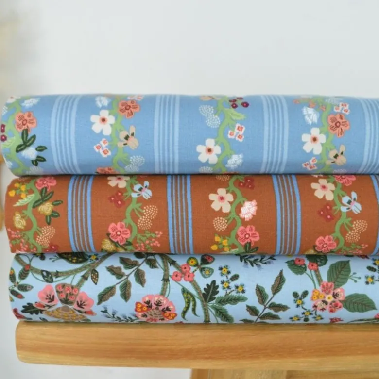 Tissu Rifle Paper motif fleurs et rayures cacao - Collection Gracie