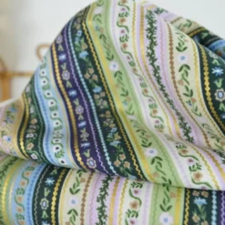 Tissu Rifle Paper motif rayures vertes, lilas et bleu - Collection Gracie