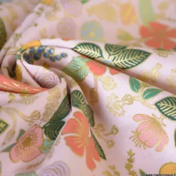 Tissu Rifle Paper Orchard motif petites fleurs Blush métallisé - Collection Garden Party