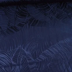 Tissu satin de viscose motif exotique fond bleu marine