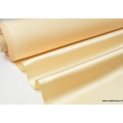 Tissu Satin duchesse polyester nougat