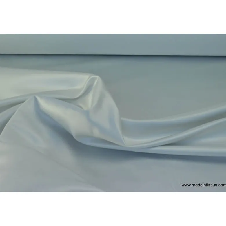 Tissu Satin duchesse polyester gris perle .