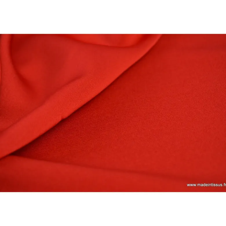 Tissu satin microfibre fluide uni rouge