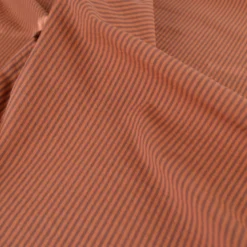 Tissu seersucker à rayures fines - Caramel et Aubergine