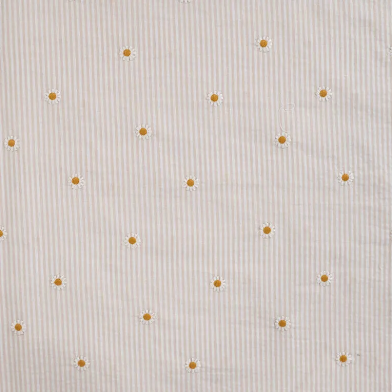 Tissu Seersucker Sable Rayures Fines Brodé Marguerites – Coton Léger Été