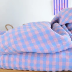 Tissu seersucker Vichy grands carreaux Bleu indigo et rose