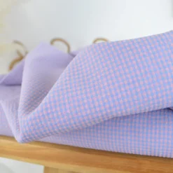 Tissu seersucker Vichy petits carreaux Bleu indigo et rose