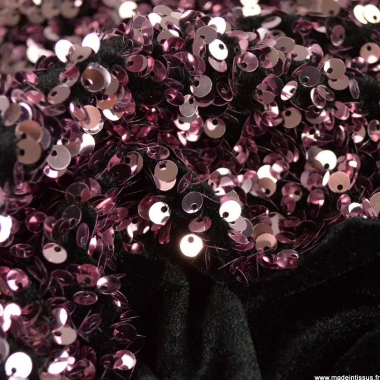 Tissu Sequin vieux rose sur velours noir