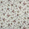 Tissu sergé fin de coton fleurs prunes fond blanc cassé