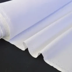 Tissu sergine blanc pour robe de mariée