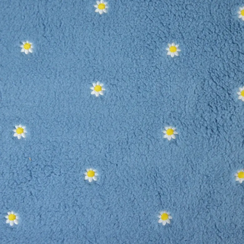 Tissu Sherpa Camilla brodée fleurs fond bleu - OEKO TEX