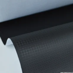 Tissu simili cuir carbon noir pour sellerie automobile.