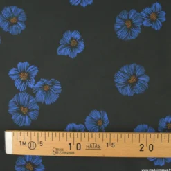 Tissu Softshell Poppy motifs fleurs bleues fond noir - oeko tex