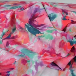 Tissu Sweat French Terry – Motif Fleurs Fuchsia Abstraites - Poppy