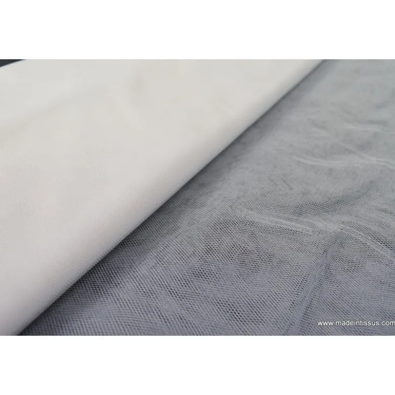 Tissu Tulle souple robe de mariée blanc en 3.00m de large .