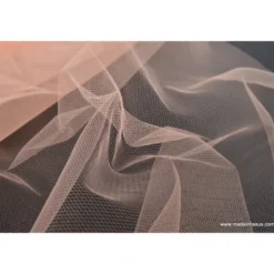 Tissu Tulle souple robe de mariée saumon en 3.00m de large .