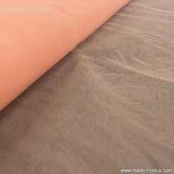 Tissu Tulle souple robe de mariée saumon en 3.00m de large .