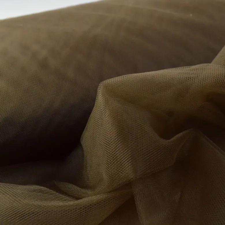 Tissu Tulle souple robe de mariée chocolat en 3.00m de large .