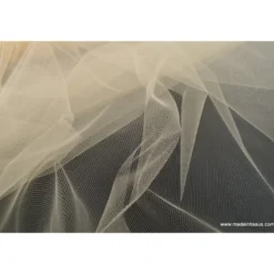 Tissu Tulle souple robe de mariée Miel en 3.00m de large .