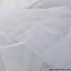 Tissu Tulle souple robe de mariée ivoire naturel en 3.00m de large .