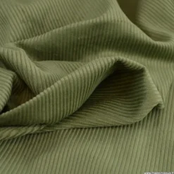 Tissu Velours cotelé 500 raies coloris vert fougère - OEKO TEX