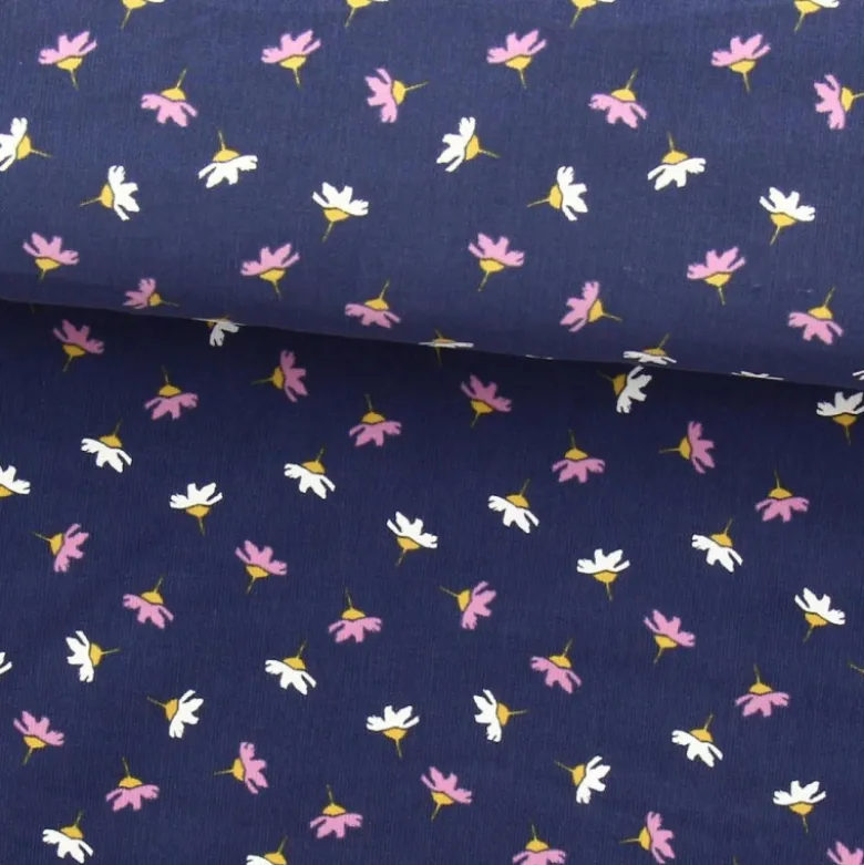 Tissu velours milleraies Erina motif fleurs fond rose - OEKO TEX
