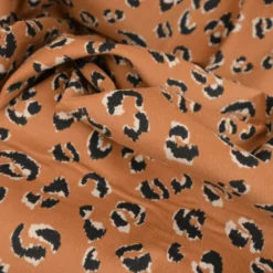 Tissu velours milleraies Fauve – motif léopard fond marron