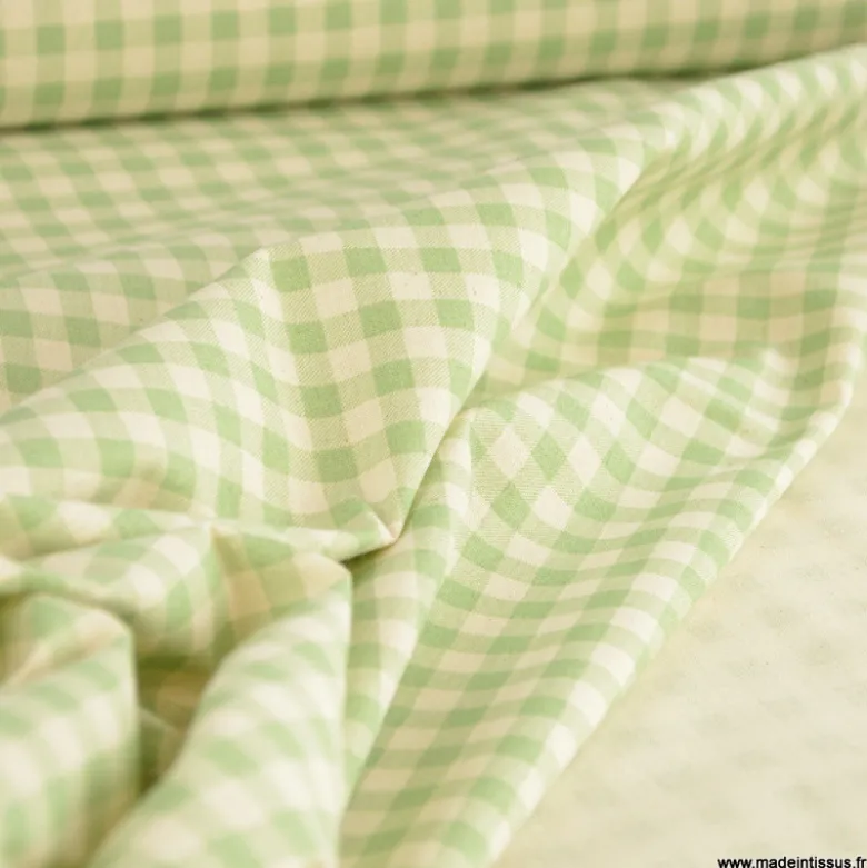 Tissu vichy en coton lavé - vert clair