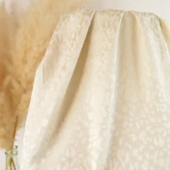 Tissu Viscose Jacquard Ecru Motif Léopard
