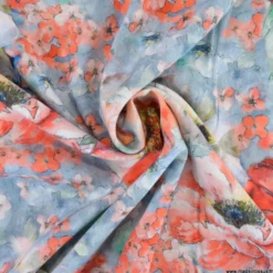 Tissu Viscose motif fleurs roses et bleues - Livia