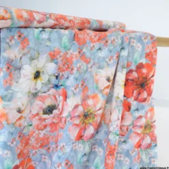 Tissu Viscose motif fleurs roses et bleues - Livia