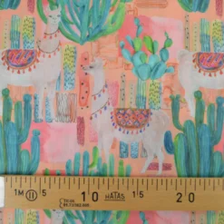 Tissu voile de coton motif cactus et lamas - corail