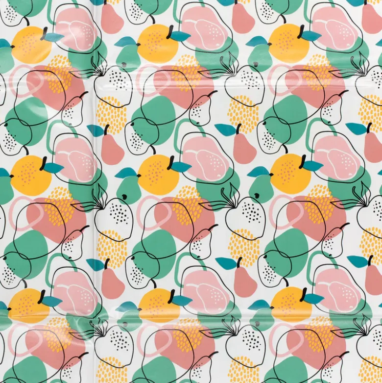 Toile cirée motif fruits fond blanc cassé