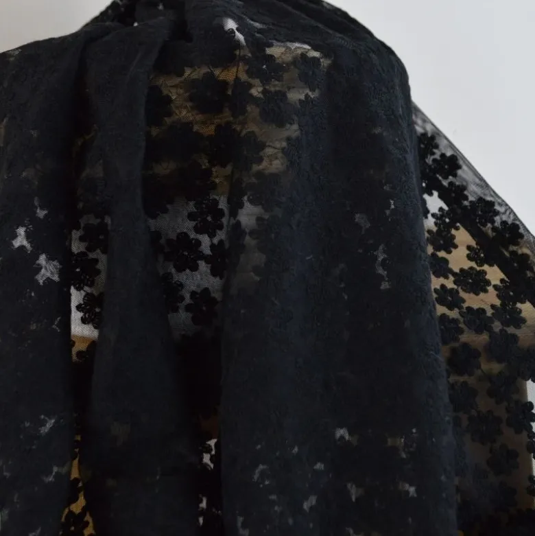 Tulle brodé Izia - Noir