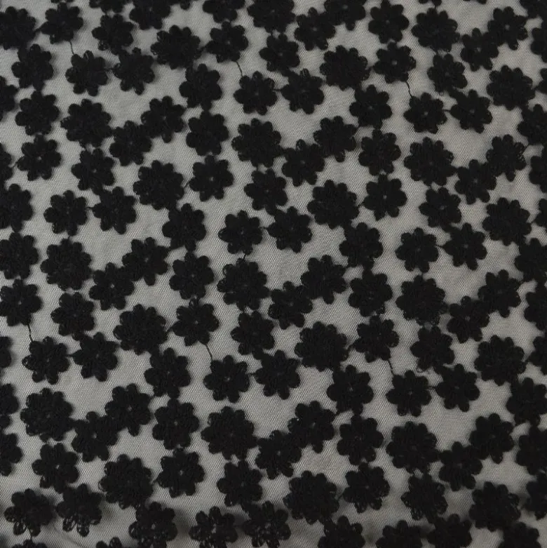 Tulle brodé Izia - Noir