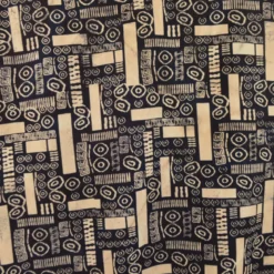 Viscose Batik Java – Motifs géométriques écrus sur fond bleu nuit